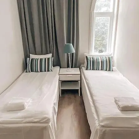 Slottet Aparthotel
